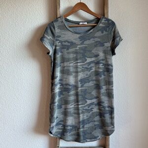 Q USA Camouflage T-Shirt Dress Sz: Med